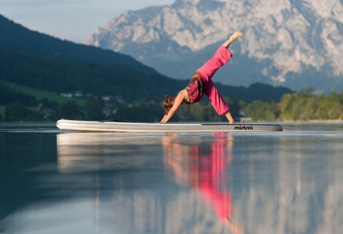 Yoga am SUP-Board Wolfgangsee | yogaguide