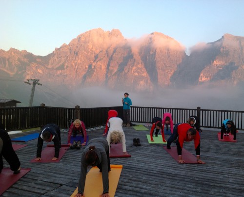 Yoga im Stubaital mit Sherry Kranabetter | yogaguide
