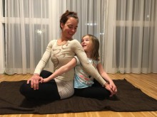 Charity Kinder-Yoga für große, kleine & innere Kinder | yogaguide