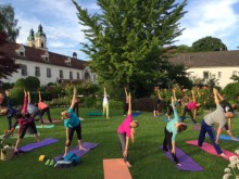 YogaLiteraturGarten-2016-in-St.-Florian.jpg