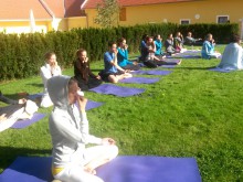 ANANDA Yogalehrerausbildung 200h & 500h | yogaguide 