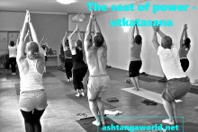 Ashtanga-Utkatasana-Vienna Yoga_yogaguide 