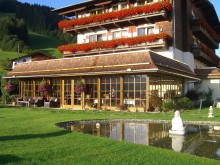 Der Sonnhof strahlt wieder | Yoga und Ayurveda in Tirol | Yogaguide