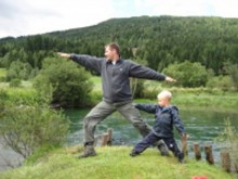 Ob Familienyoga, Märchenyogawoche für Kids von 4-8 Jahren oder Mommy-Baby-Yoga im Park, Shakti Spirits bietet mit dem Sommer Yoga-Special interessante Yogakurse und Yogaworkshops für alle Altersgruppen | Yogaguide