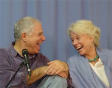 Yoga und Advaita | Die beiden Advaita Vedanta Lehrer Gangaji und Eli kommen nach Wien | Offenes Treffen am 3. Juni 2011 und Wochenend-Retreat 4. und 5. Juni 2011