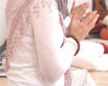 Kundalini Yogalehrerin f Schwangerschaft u Rückbildung | yogaguide