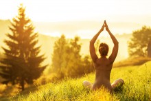 Nackt-Yoga-Urlaub im deutschen Landhotel | yogaguide