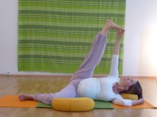 Yogaguide | Körperübungen und vor allem Pranayama (Atemübungen) sorgen in der Schwangerschaft für körperliche und seelische Gesundheit.  Eine korrekte Anleitung ist dabei unverzichtbar. Ausbildung Yoga in der Schwangerschaft im Sept. in Wien 
