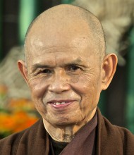 Thich Nhat Hanh feiert 94ten Geburtstag | yogaguide