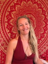 Yoga-Seminar | Feminine Flow mit Dieke Bikker | yogaguide Tipp