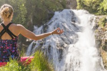 Alpen.Kraft.Selfness – Stress raus, Kraft rein | yoga guide