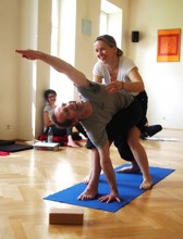 YogalehrerInnen-Ausbildung ab 2015 im Yogazentrum Pureyoga | Yoga Guide