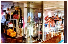Bikram Yoga College Vienna - Open house am 7. Mai für neue Yogis  | Yogaguide