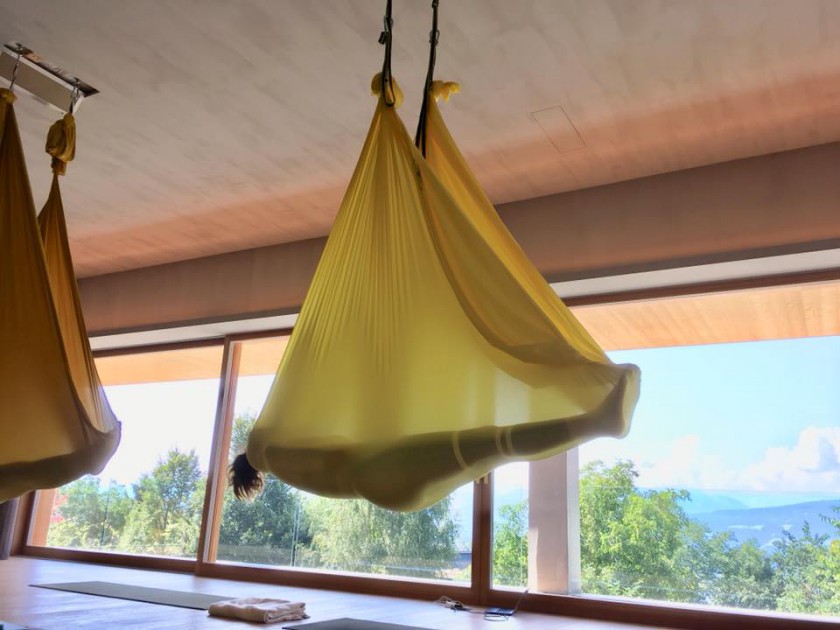 Aerial Yoga Teacher Training in Österreich Early Bird jetzt Yoga Guide