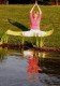Yoga bei Sonnenuntergang am See