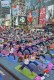 Yoga Sommeropening am Times Square New York 