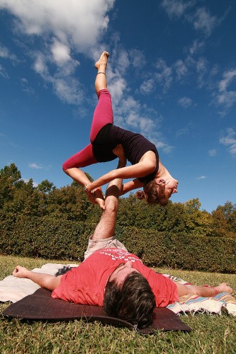 AcroYoga-Workshop Natalia, AcroVladko und Miri im Ganesha Wien | yogaguide 