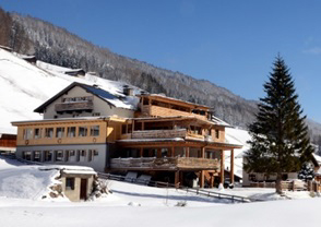 Yoga im Almis Berghotel | yogaguide Yoga im Almis Berghotel | yogaguide