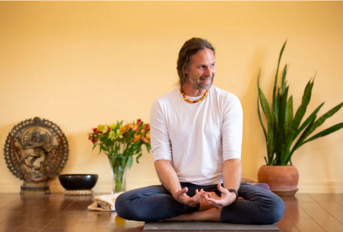 Andrew Eppler Foto©AshtangaYogaStudio.com