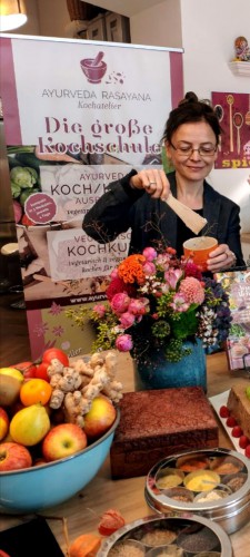 Ayurveda Koch-Atelier Sandra Hartman | yogaguide Ayurveda Koch-Atelier Sandra Hartman | yogaguide