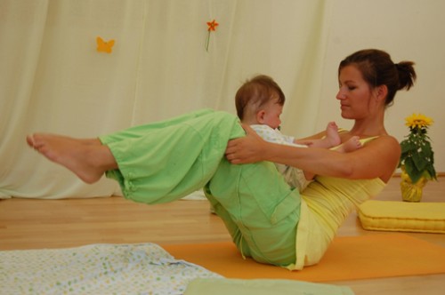 Yoga mit Baby - Postnatal Yoga im Shakti Spirits