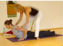 Flow Yogaworkshop mit Beate Cuson im yoga7 Wien | yogaguide Flow Yogaworkshop mit Beate Cuson | Yoga Guide