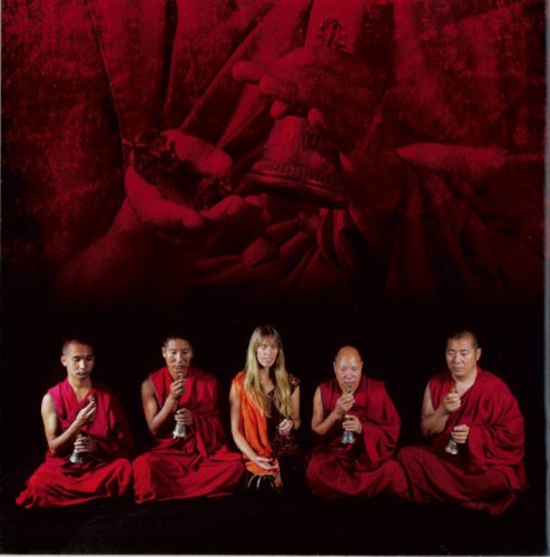 Deva Premal und ihre neue CD mit The Gyuto Monks of Tibet