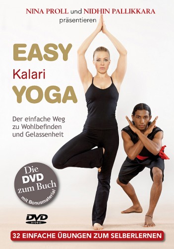 Easy Kalari Yoga mit Nina Proll unter Anleitung von Nidhin Pallikkara und Sunil Kumar