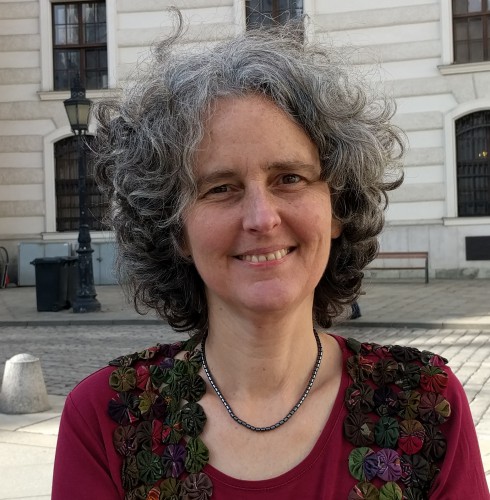 Eva Alagoda-Coeln | Nuad Intensiv Eva Alagoda-Coeln | Nuad Intensiv