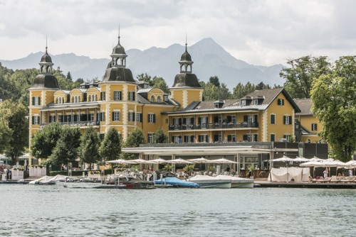 Frühlingserwachen genussvolles Yoga im Falkensteiner Schlosshotel Velden | yogaguide