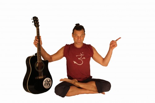 Gerhard Gutenbrunner | Yoga Kabarett und mehr | Yoga Guide 
