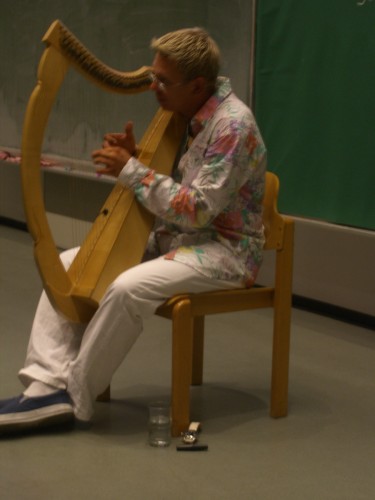 Heilsame Klänge mit Georg Baum beim Kongress "Vergessenes Wissen 2009" in Wien