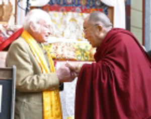 Heinrich Harrer, Dalai Lama und das Tibetzentrum in Hüttenberg
