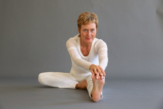 Hormonyoga Wochenende Gerlinde Fennes | yogaguide Hormonyoga Wochenende Gerlinde Fennes | yogaguide