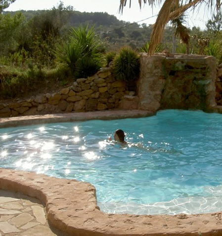 Yoga Guide Tipp | Ibiza Moving Arts Pool | YogaWorkshop