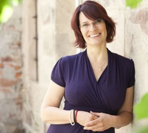 Karola Bettina Schneider Kraftzeiten | yogaguide Karola Bettina Schneider Kraftzeiten | yogaguide