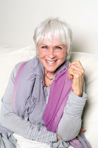 Byron Katie Foto BrieChilders| yogaguide