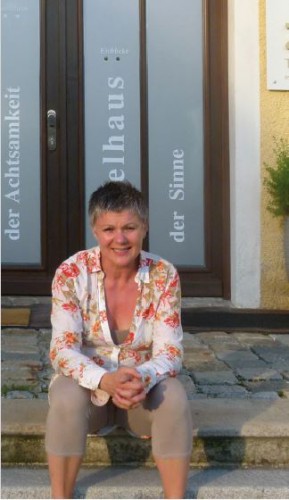 Marion Hoeltzel MBSR 8-Wochenkurs| yogaguide Marion Hoeltzel ZENtrum Mondsee MBSR | yogaguide