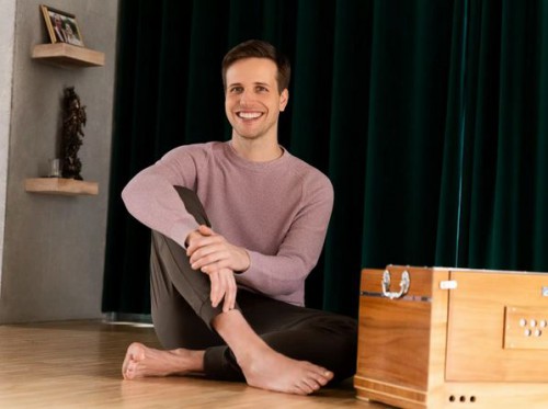 Moritz Ulrich im City Yoga Graz | yogaworkshopguide