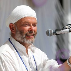 Nirmal Singh Kundalini YogaTeacher | yogaguide