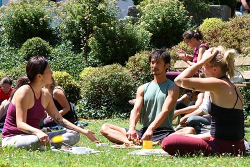 Yogalehrer Simon Park bei 1. Yoga Convention in Linz Foto_GPichler