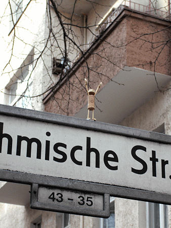 Yoga im freien Raum | StreetYogis bei der Arbeit | Yoga Guide | yogaguide