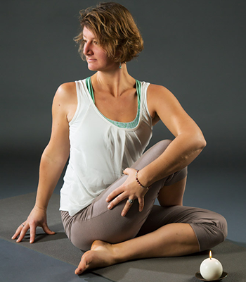 Online-Yoga mit Sandra Schwaiger | yoga guide