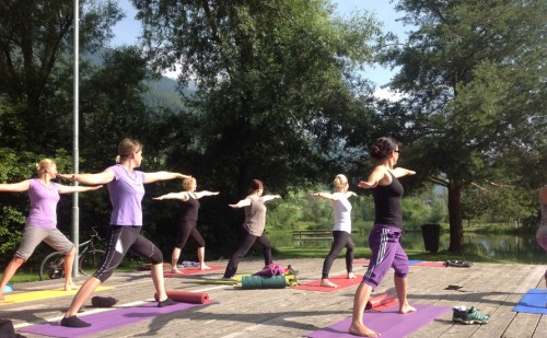 Yoga im Park Sherry Kranabitter Stubaital | yogaguide Yoga im Park Sherry Kranabitter Stubaital | yogaguide