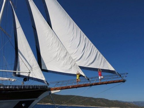 Yoga Cruise - Yoga Ahoy an Board der Admiral | yogaguide