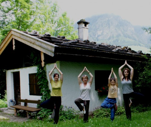 Yoga in der AYAS Akademie Allgaeu | YogaGuide