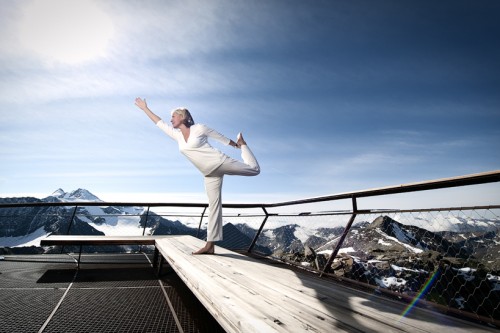 Yoga mit imposantem Ausblick am Topf of Tyrol im Stubaital | Yoga Guide