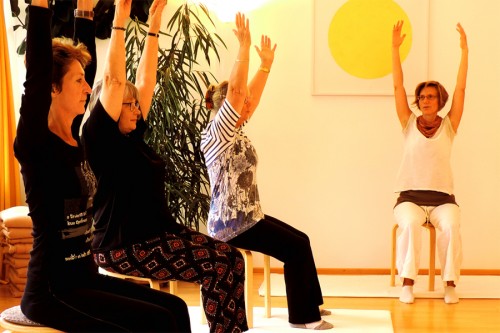 Yoga für Senioren_YogaTirol_yogaguide_news Yoga für Senioren_YogaTirol_yogaguide_news