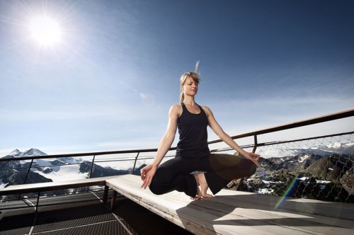 Yoga an Kraftplaetzen Stubaital | Stubaier Gletscher  | Yoga Guide
