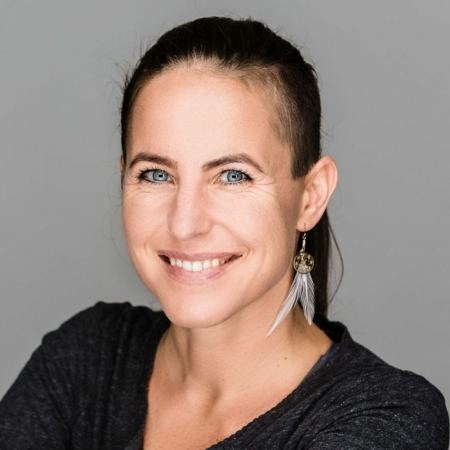 Yoga mit Christine Samhaber am Kleebauer Hof Yoga mit Christine Samhaber am Kleebauer Hof